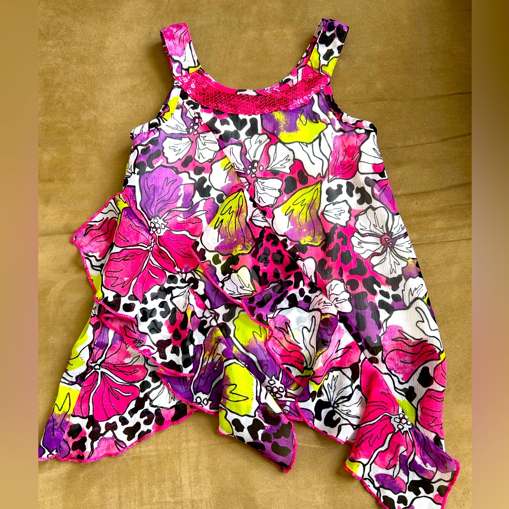 Beautiful  Unique Pogo Club Of Ny Girls Size Xs 45 Dressy Top